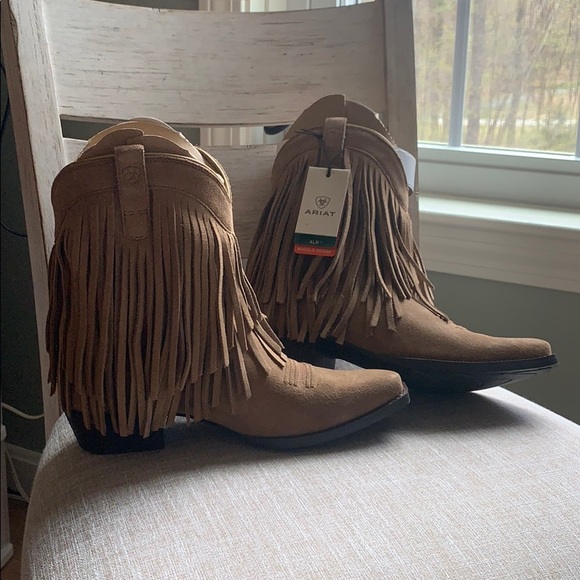 ariat gold rush fringe boot